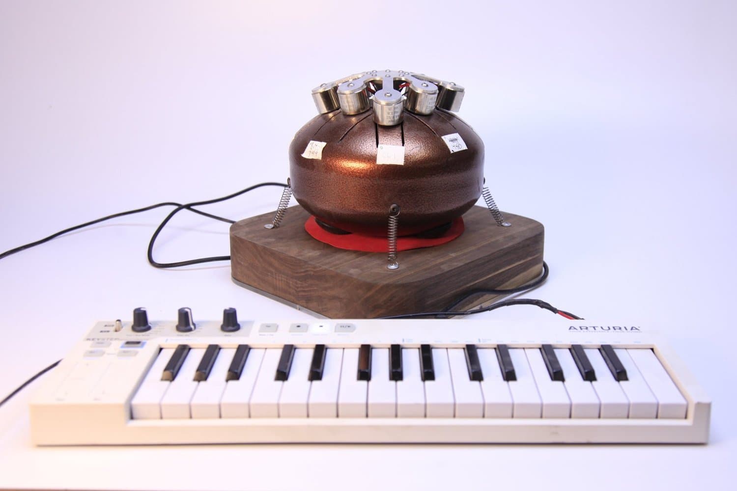 picture of the touchless tongue drum